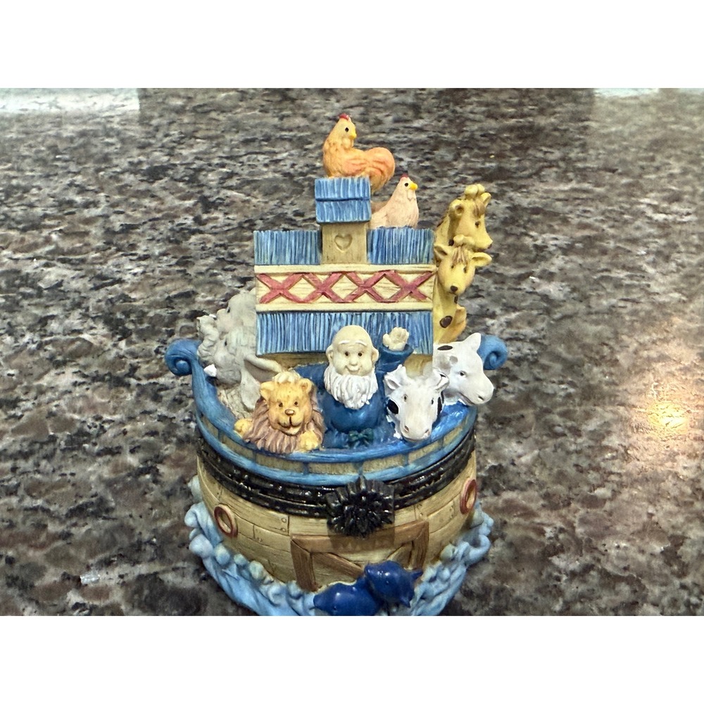 Vintage Avon Gift Collection 1999 Noah's Ark Hinged Trinket Box